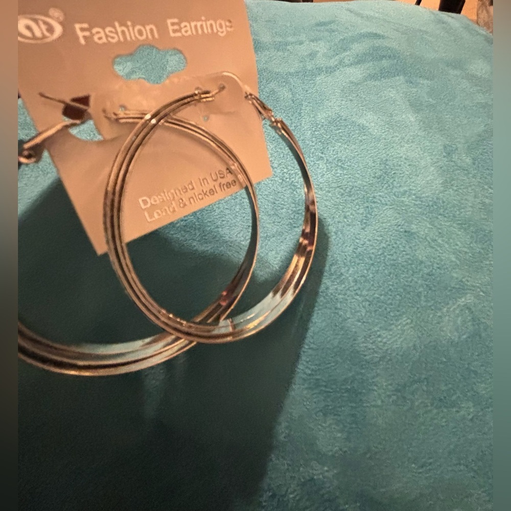 Elegant Silver Hoop Earrings - Picture 2 of 9